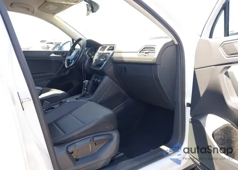 2019 Volkswagen Tiguan 2.0T Se/2.0T Sel/2.0T Sel R-Line/2.0T Sel R-Line Black из США, поврежденный, VIN 3VV3B7AX9KM102197